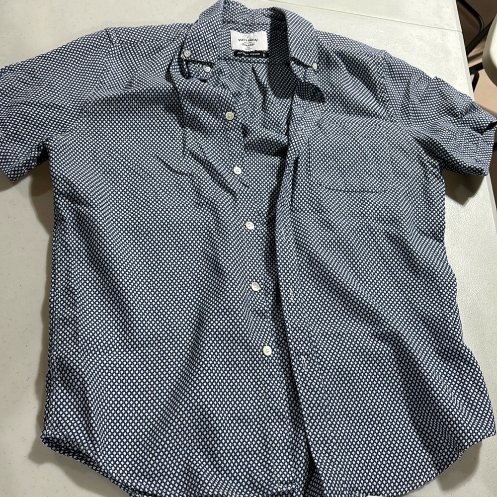 Button down shirt short sleeve